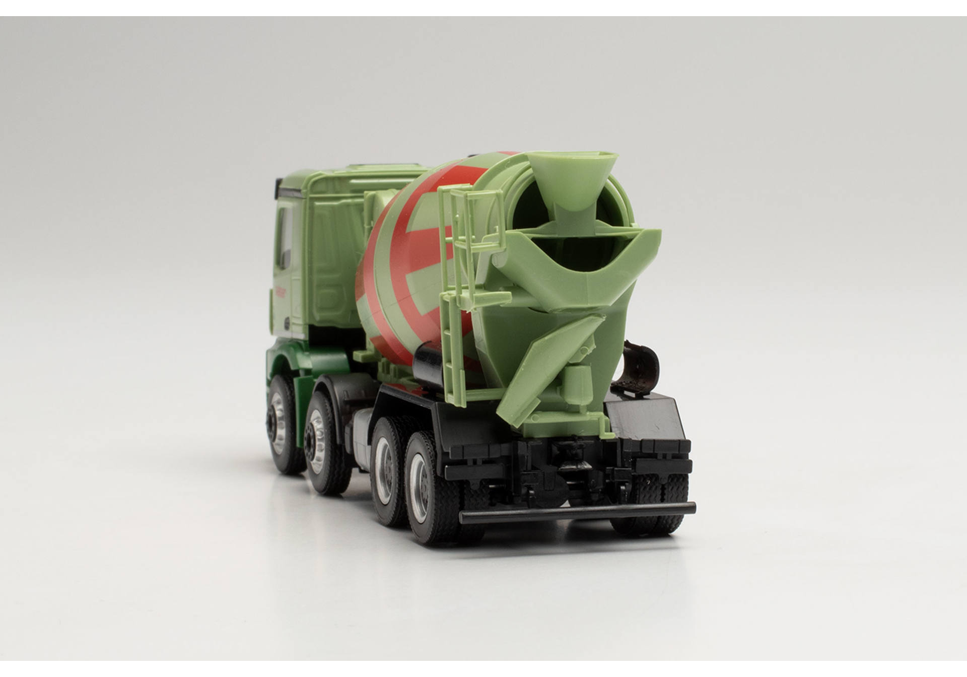 Mercedes-Benz Arocs M 4-achs Betonmischer Geiger