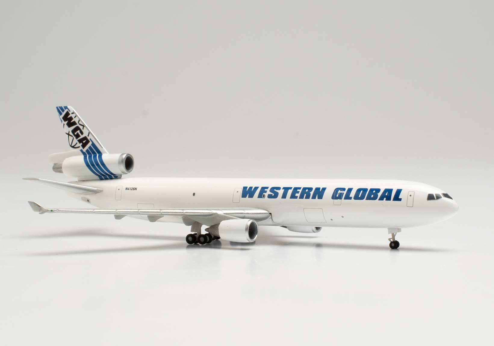 Western Global Airlines McDonnell Douglas MD-11F – N412SN