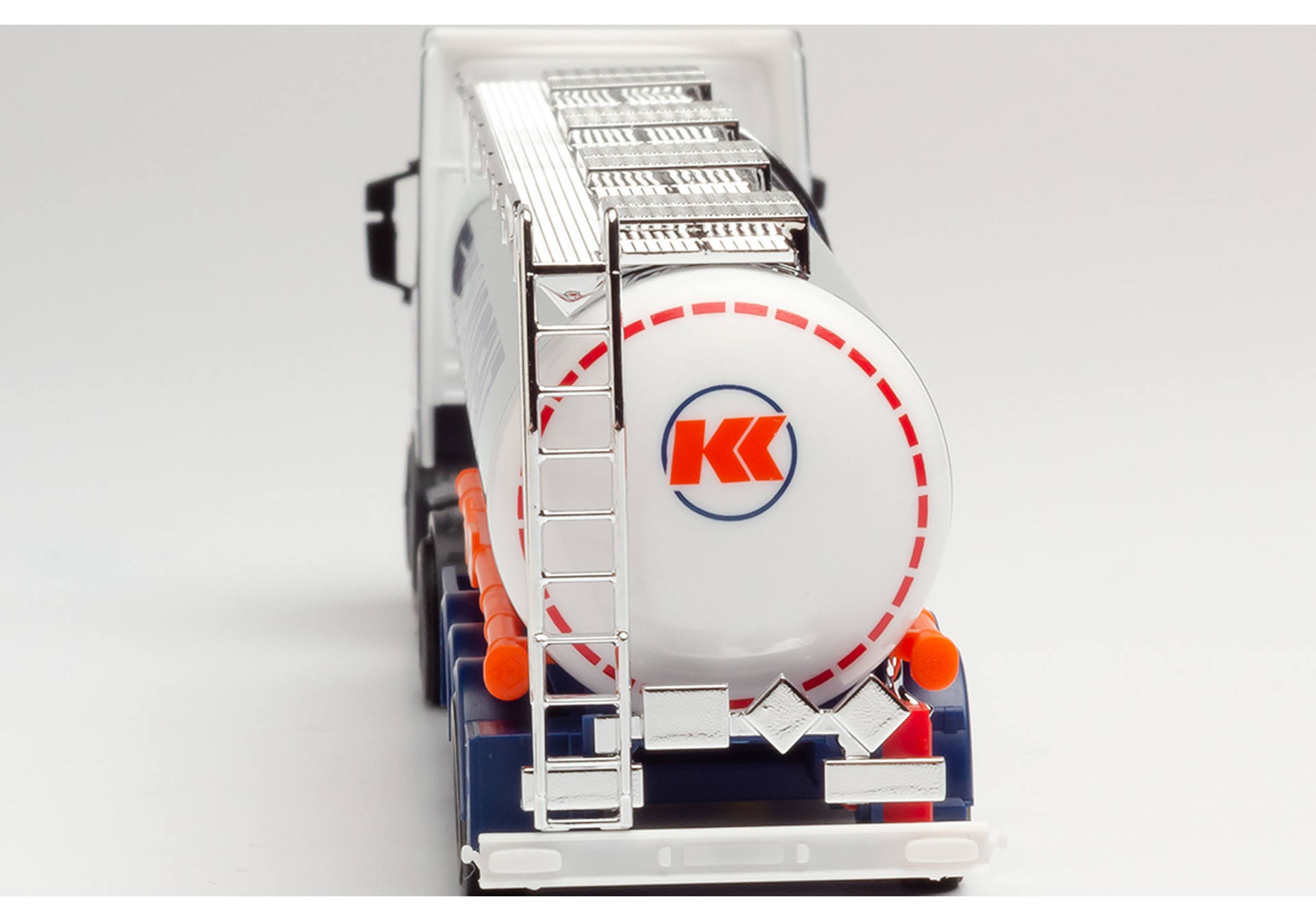 Scania CR 20 HD chromium tank semitrailer "Kube & Kubenz"