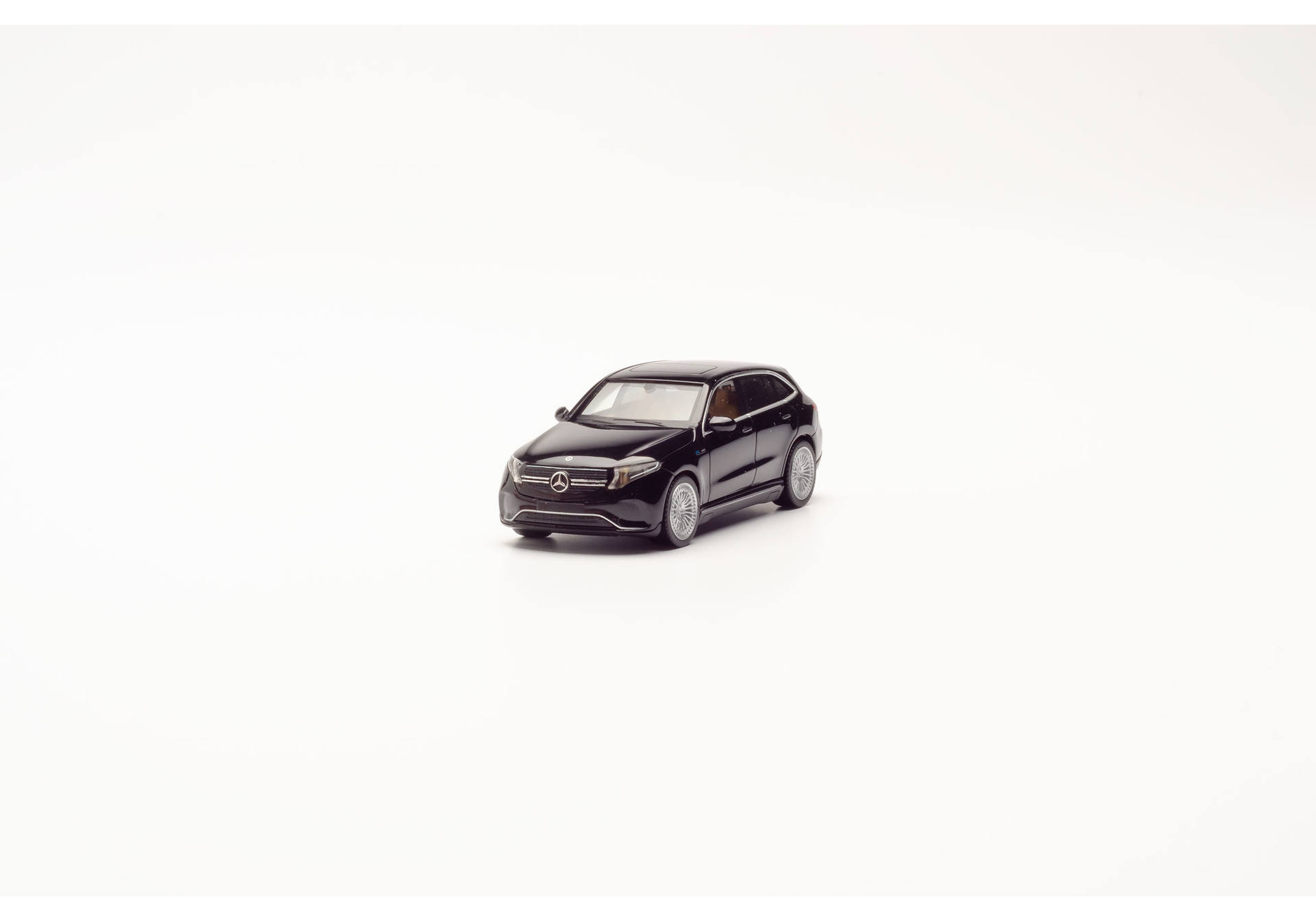 Mercedes-Benz EQC AMG, schwarz