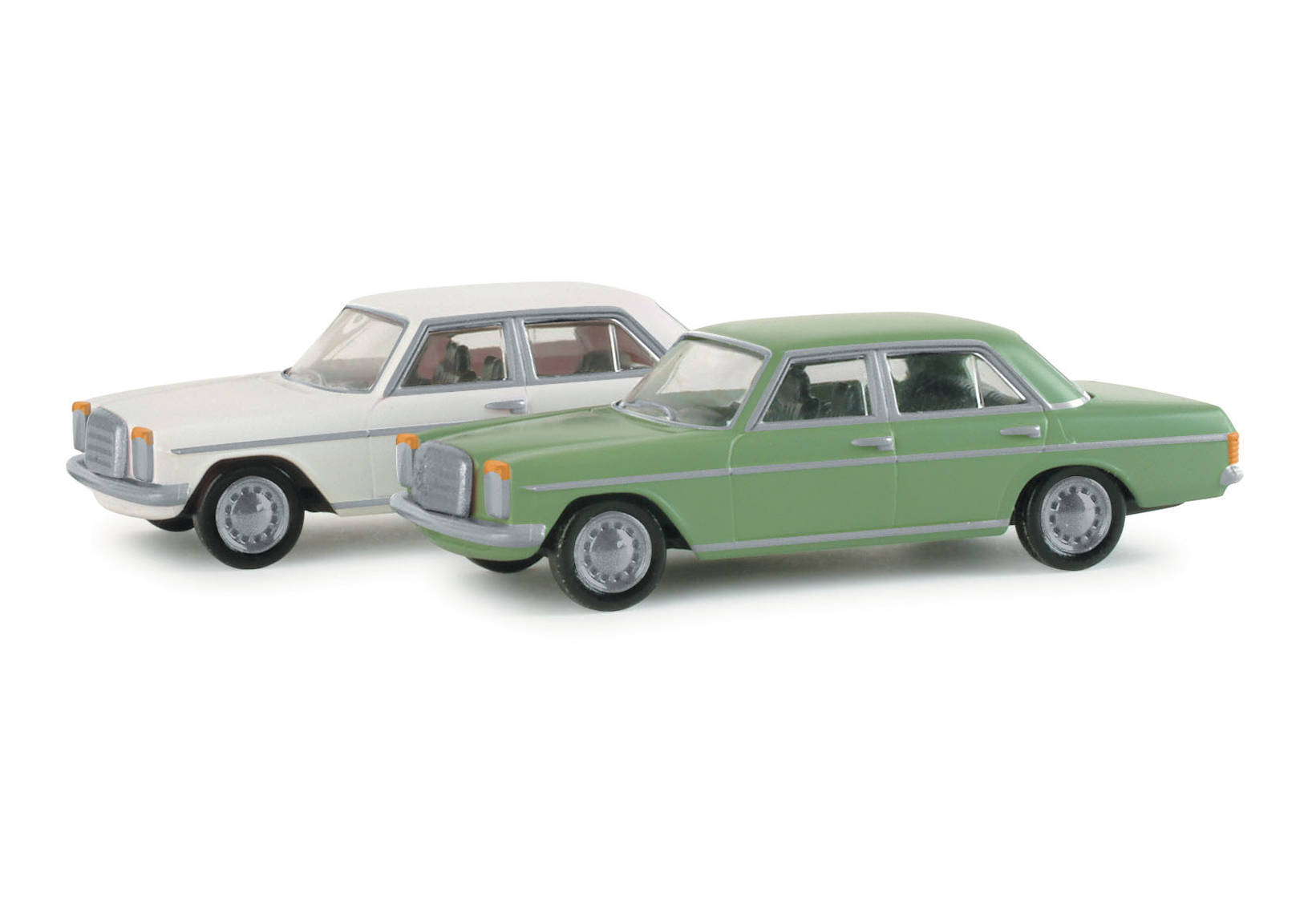 Mercedes-Benz 240 D (2 pieces)