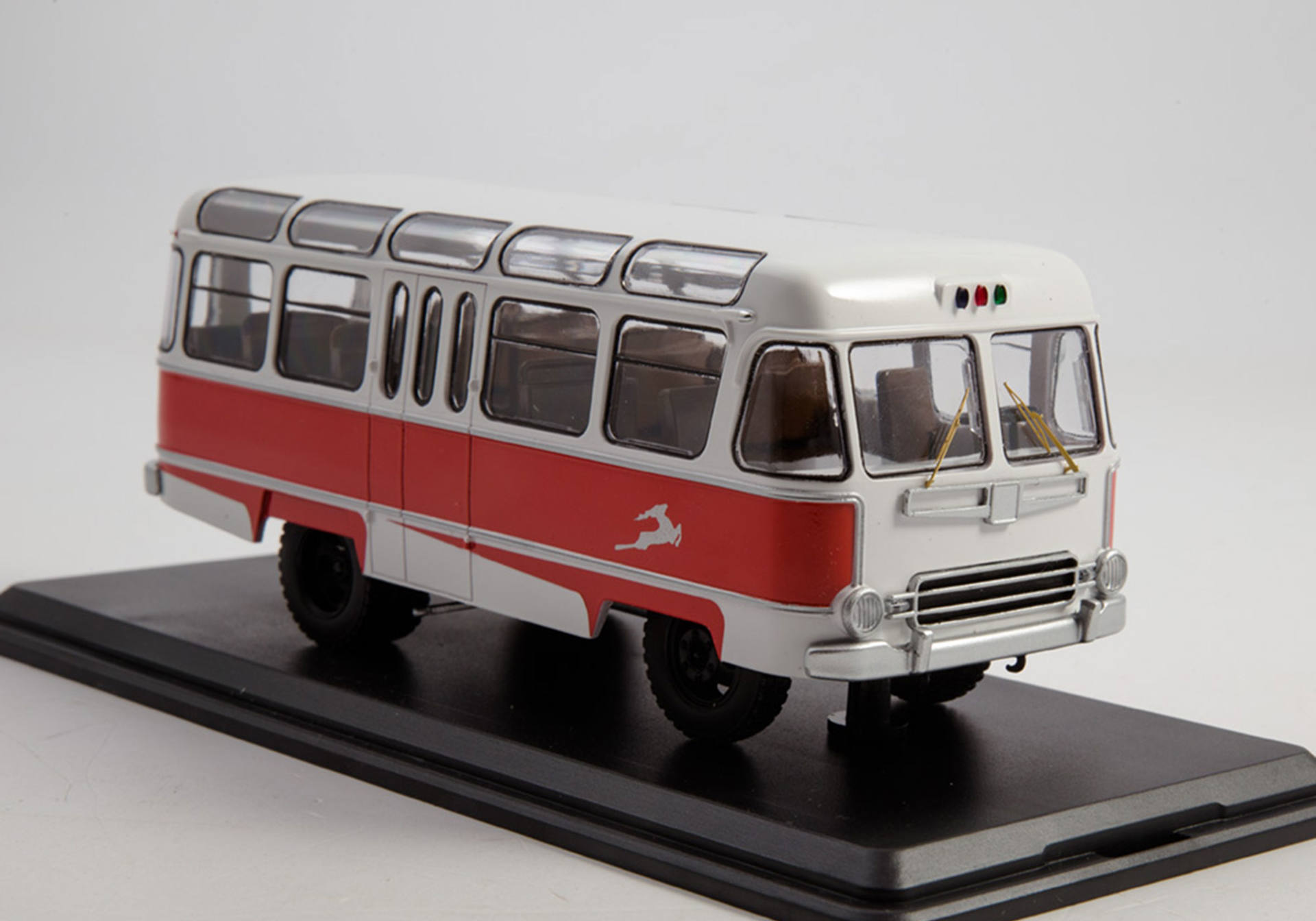 SSM: GAZ-52 furniture van (later edition)