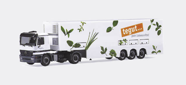 Mercedes-Benz Actros M two-storied refrigerated box semitrailer „tegut...“