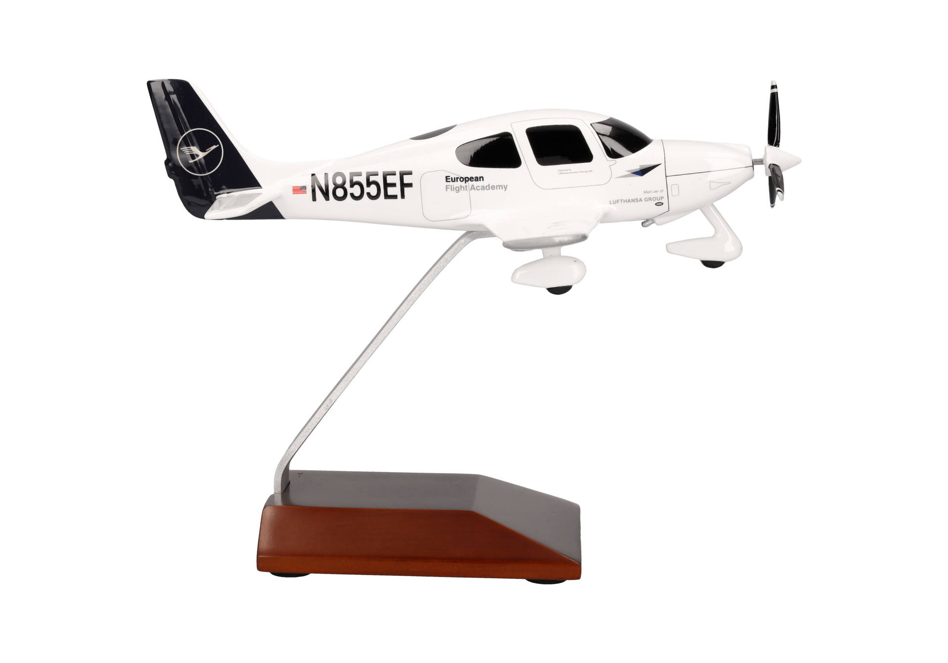 European Flight Academy Cirrus SR20 - Lufthansa