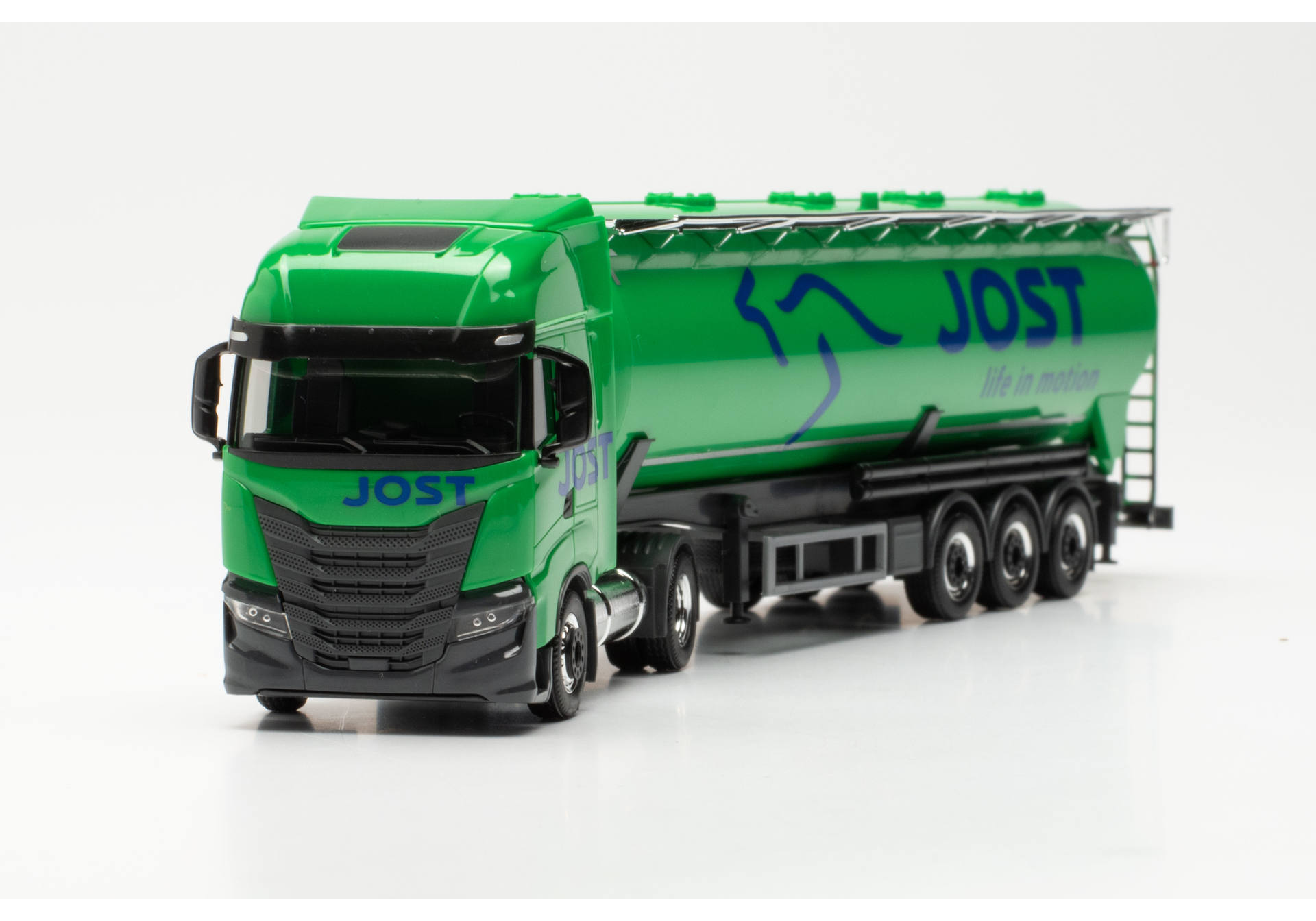 Iveco S-Way LNG Silo-Sattelzug „Jost Group“ (Luxemburg/Weißwampach)