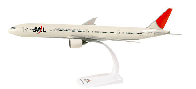 JAL – Japan Airlines 777-300ER. This item comes / came in Wooster branded packaging.