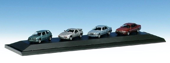 VW Golf GL Porsche 928 MB C220 Audi V8