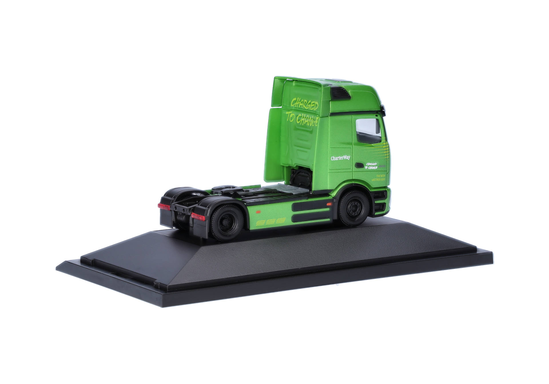 Mercedes-Benz eActros 600 solo-rigid tractor 2a mamba green "Charter Way"