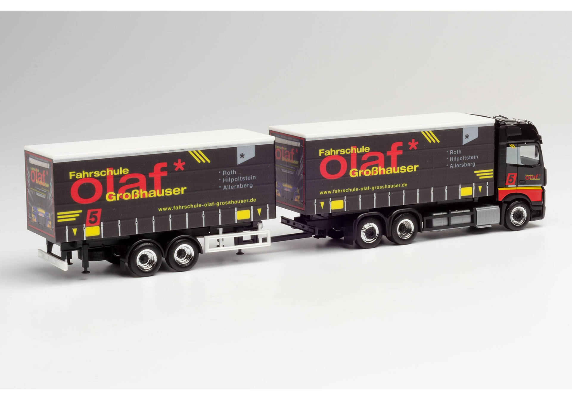 Mercedes-Benz Actros Tandem- Hängerzug „Fahrschule Olaf Großhauser“