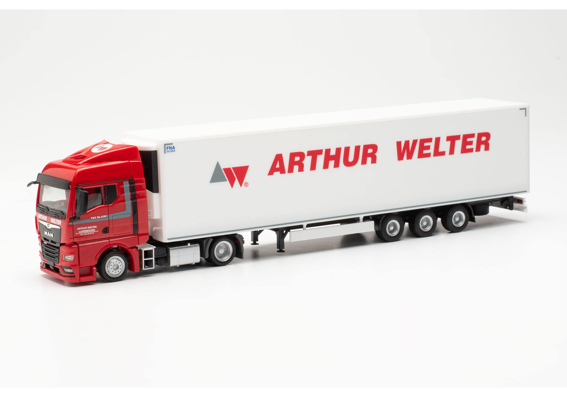 MAN TGX GM volume refrigerated box semitrailer "Arthur Welter" (Luxemburg)