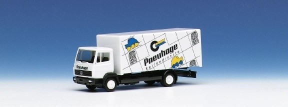 Mercedes-Benz LP 814 case truck 2A
