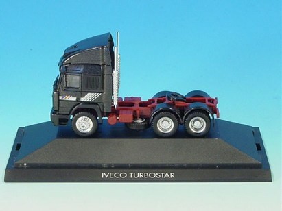 VW Passat 4-door country series Scandinavia Trafikavdelningen Malmö limited edition