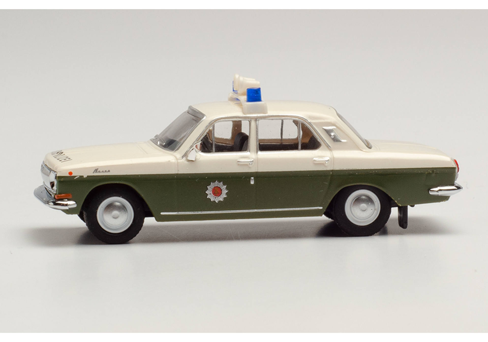 Wolga M 24 "East german police", with new alarm system