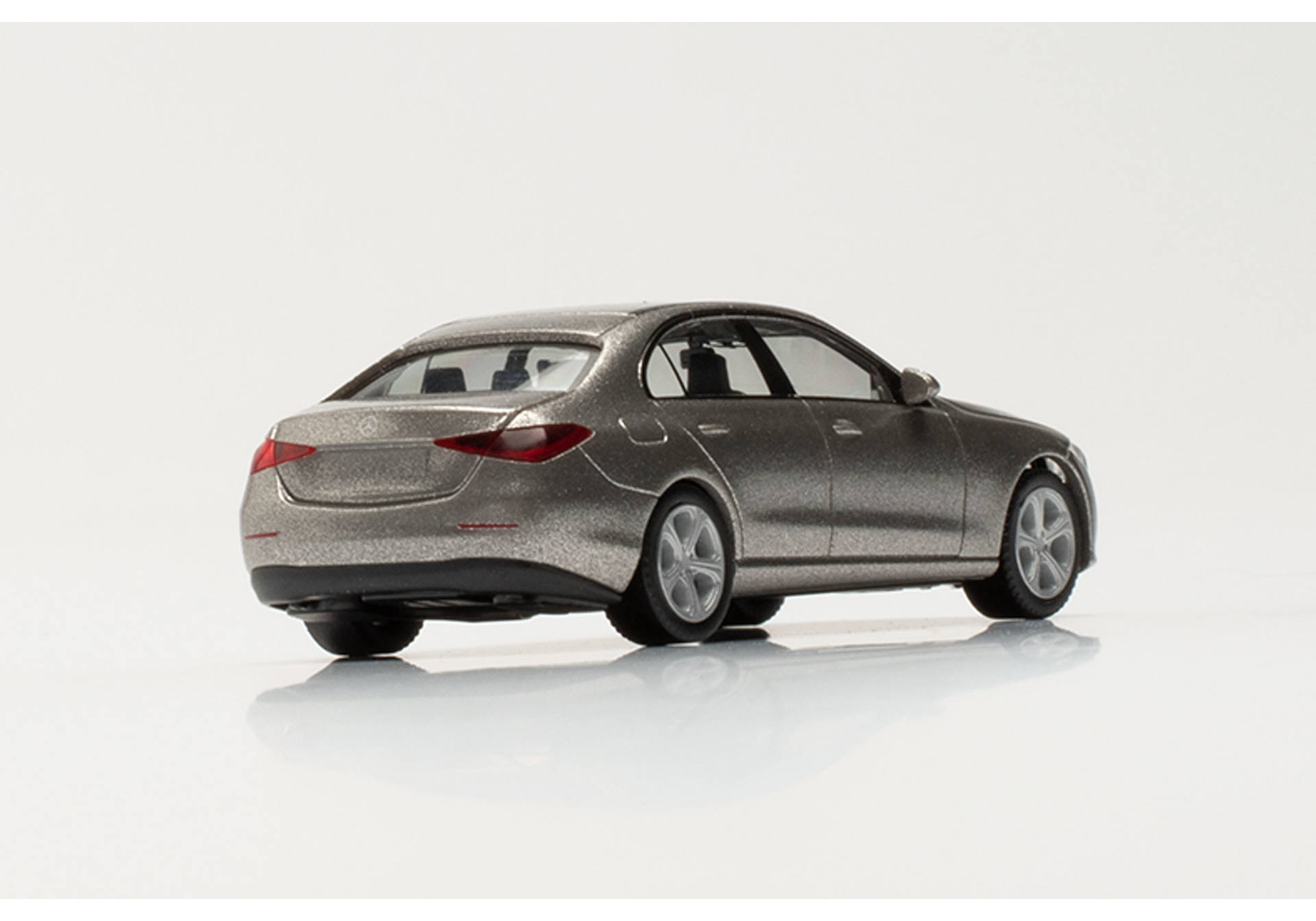 Mercedes-Benz C-Class sedan, Mojave silver metallic