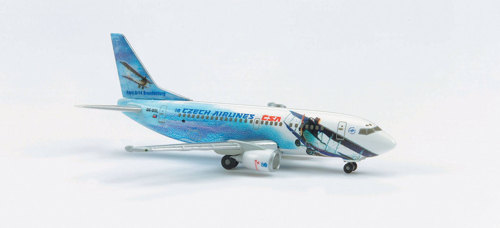 CSA Boeing 737-500 "80th Anniversary"