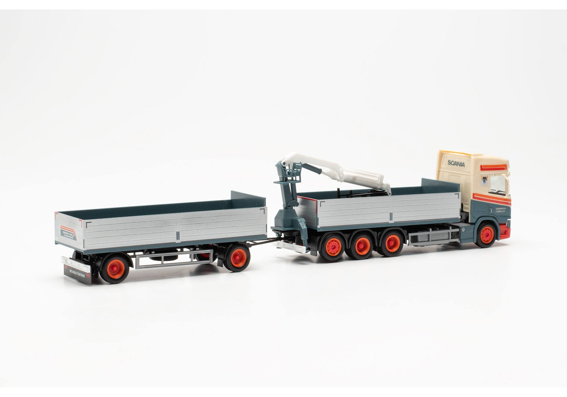 Scania CR 20 HD Pritschen-Hängerzug mit Ladekran „Verheul“ (Niederlande/Twello)