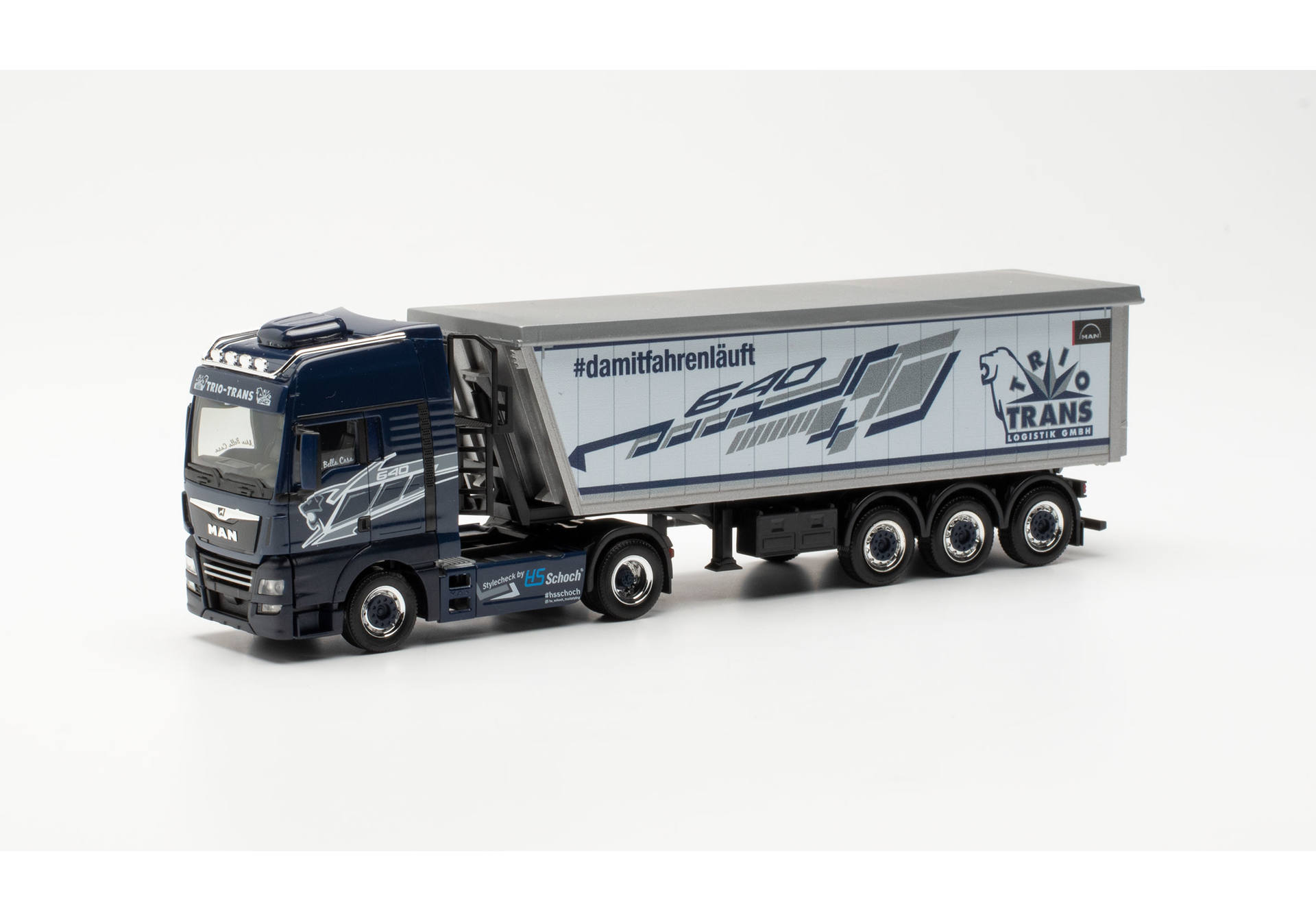 MAN TGX XXL Stöffelliner-Sattelzug „Trio-Trans“