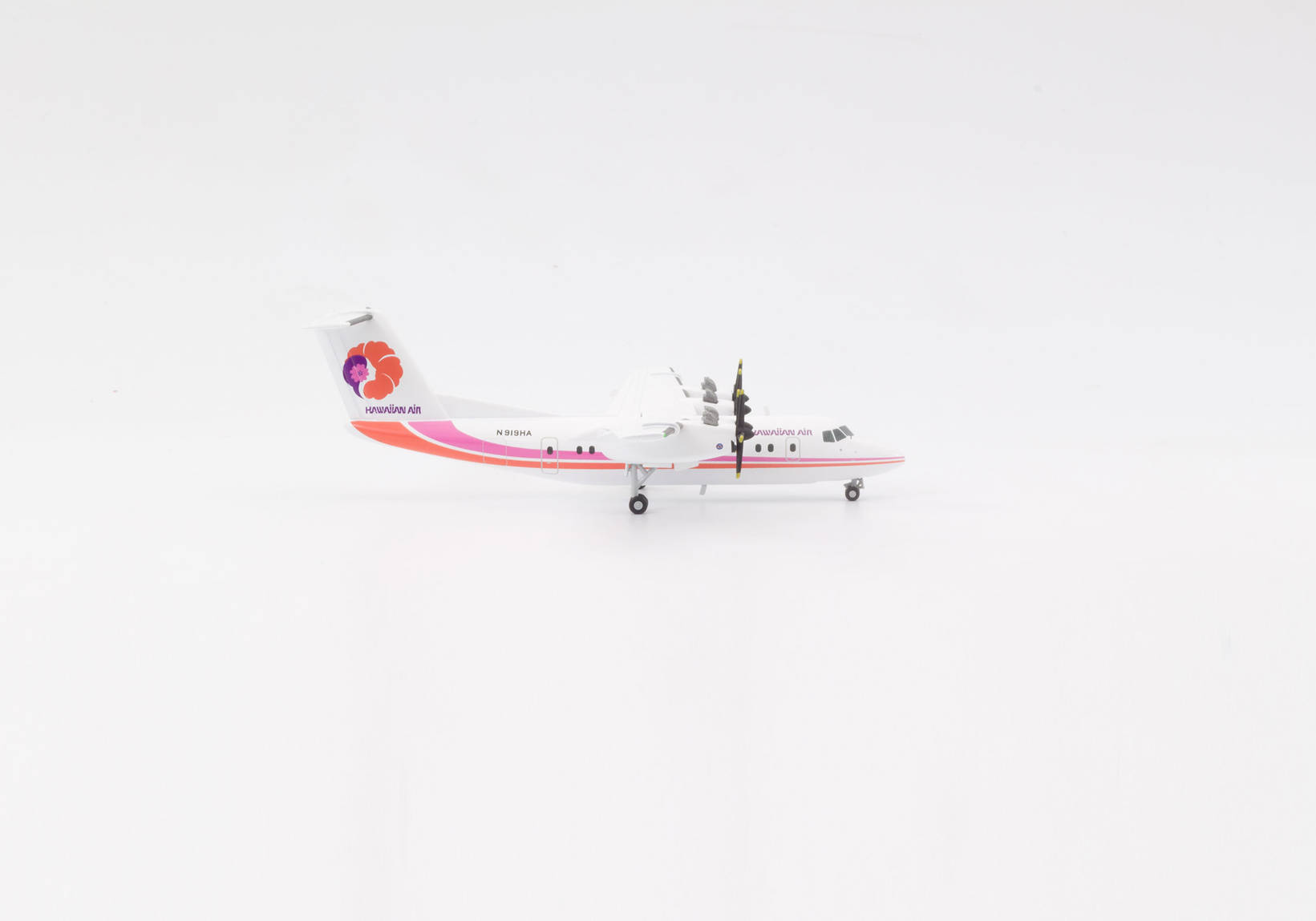 Hawaiian Airlines De Havilland Canada DHC-7