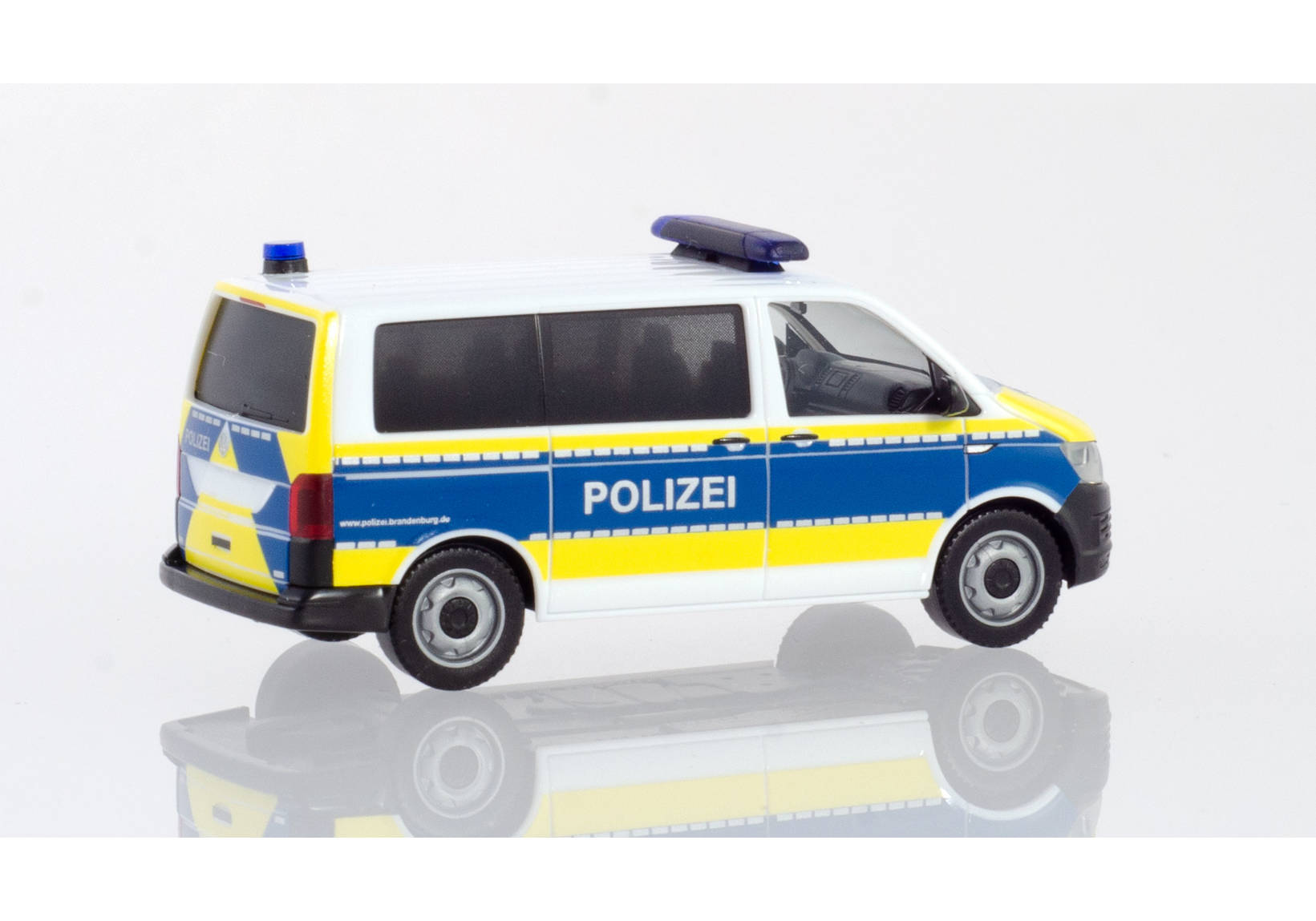 VW T6 Bus "Polizei Brandenburg"