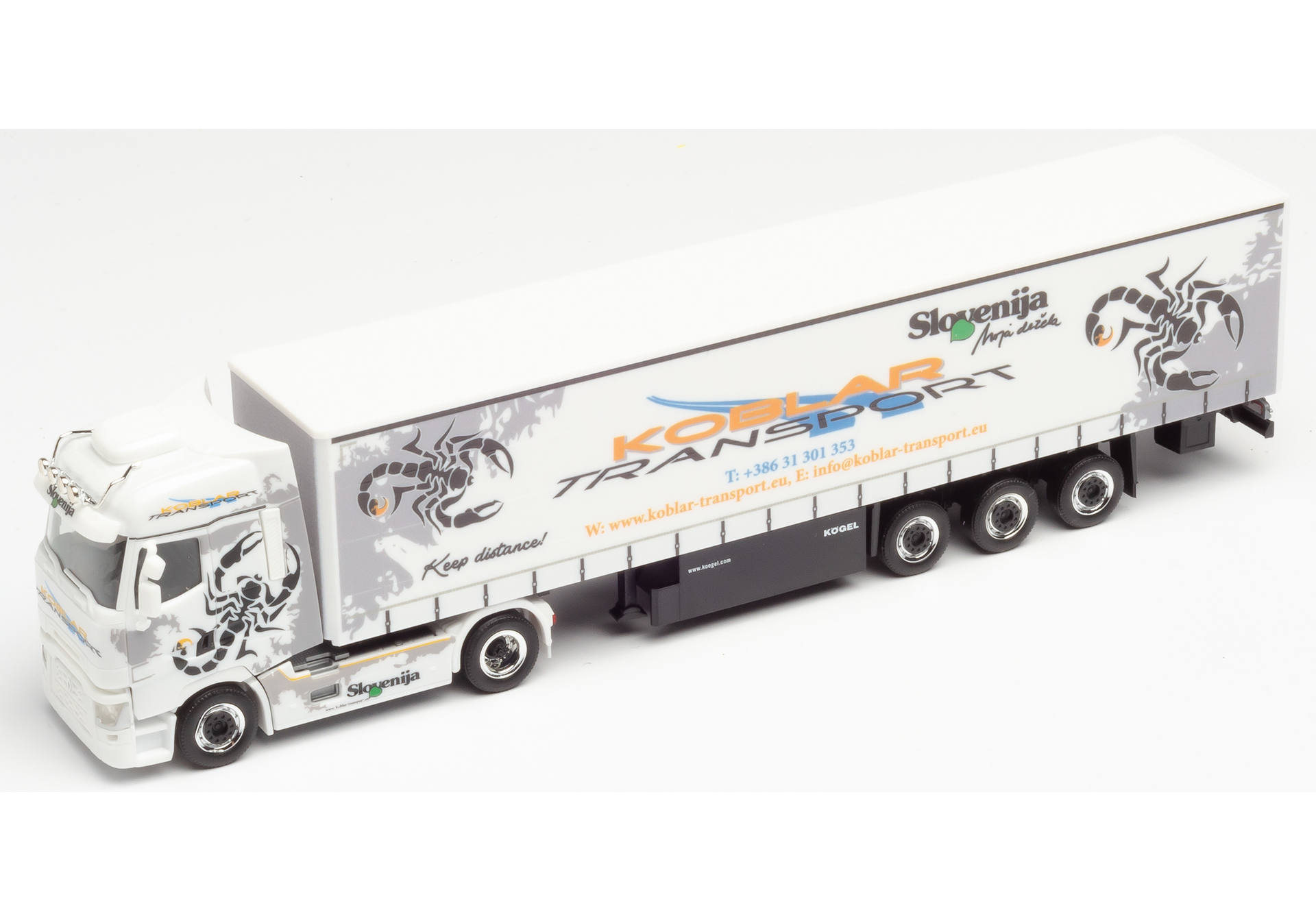 Renault T curtain semitrailer „Koblar Transport Slovenia“