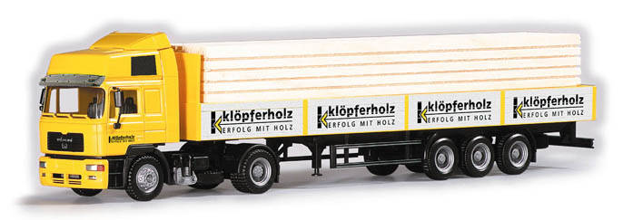 MAN F2000 Evo Pritschen-Sattelzug mit Ladegut 2a/3a