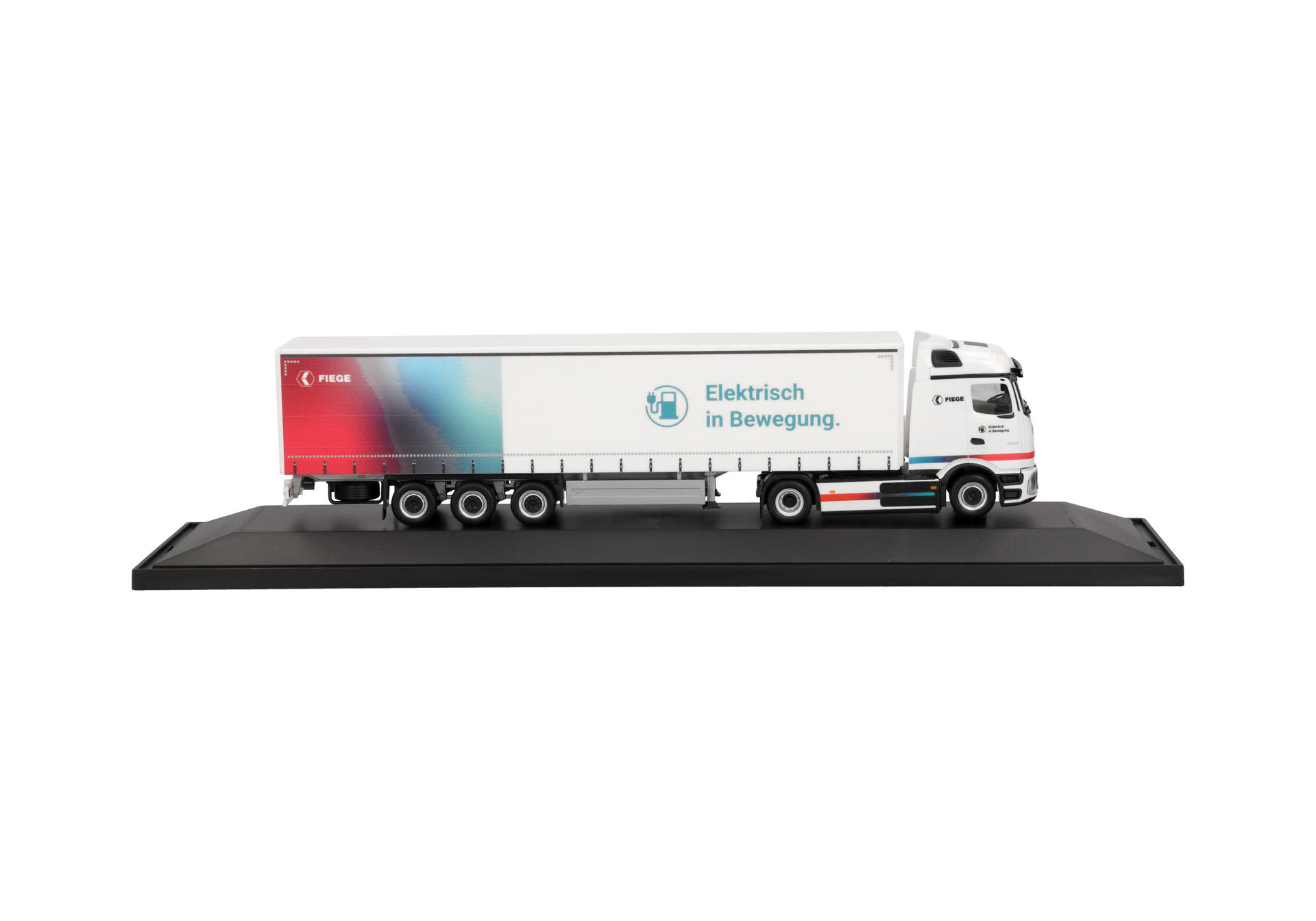 Mercedes-Benz eActros 600 ProCabin Streamspace curtain canvas semitrailer truck "FIEGE Logistik"
