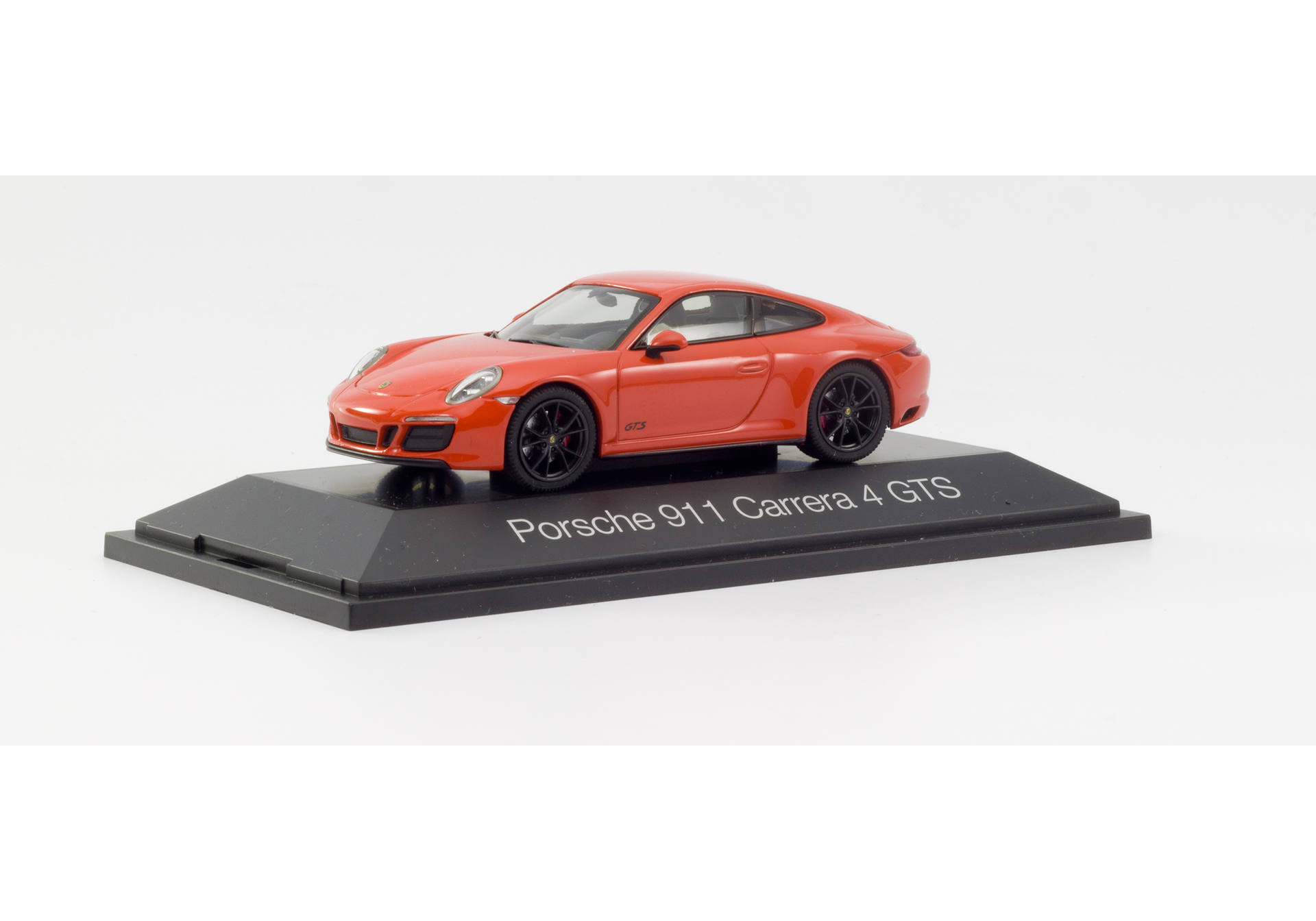 Porsche 911 Carrera 4 GTS, lavaorange