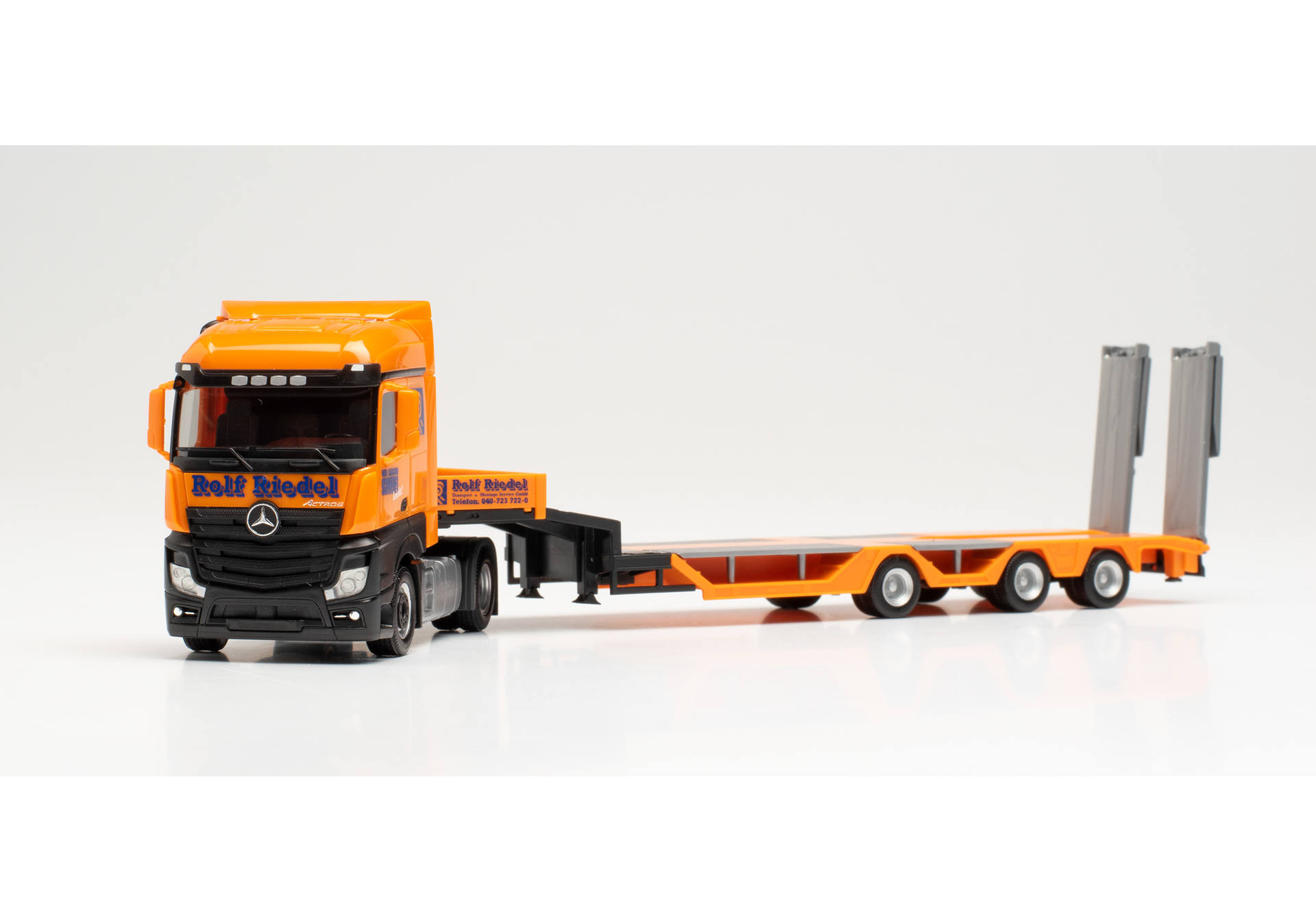 Herpa Mercedes Benz Actros Streamspace 2 5 Goldhofer Allrounder