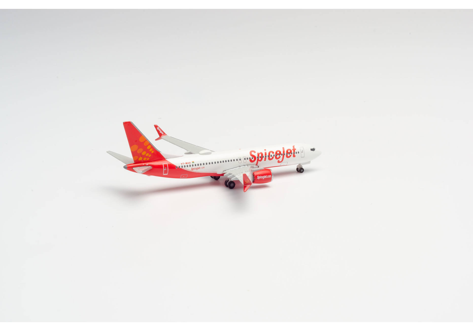 Spicejet Boeing 737 Max 8 "King Chilli"