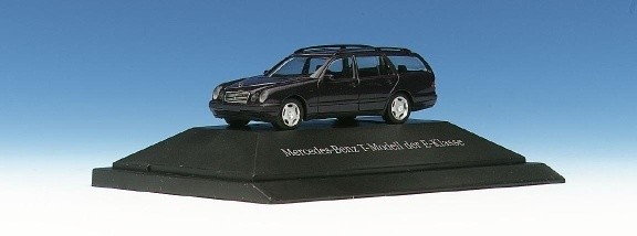 Mercedes-Benz E-Class T-model four-door rims matt cup inner facility black