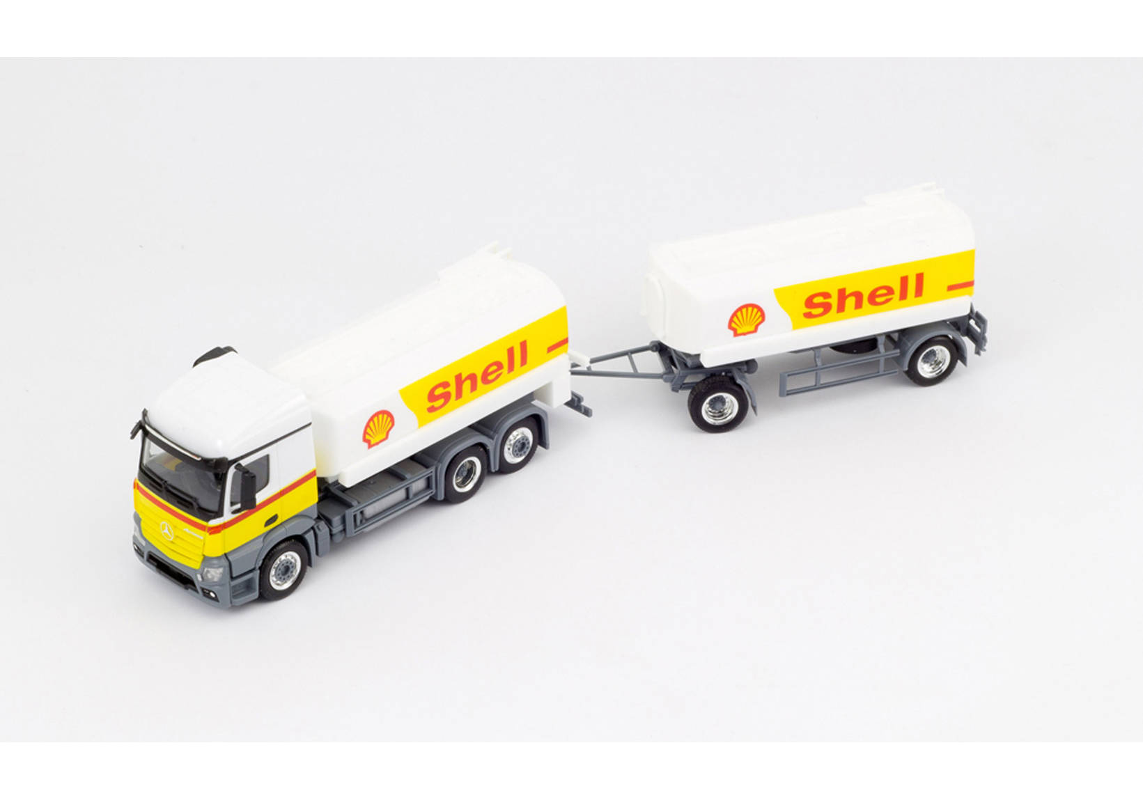 Mercedes-Benz Actros StreamSpace Benzintank-Hängerzug "Shell"