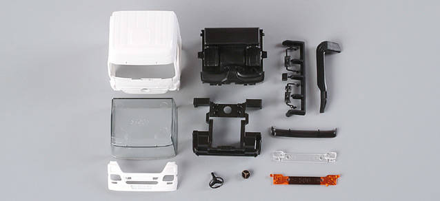Mercedes-Benz Actros LH '02 driver's cabin without side skirting, content: 2 pcs.