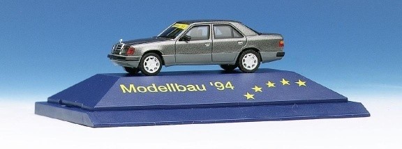 Mercedes-Benz E 320