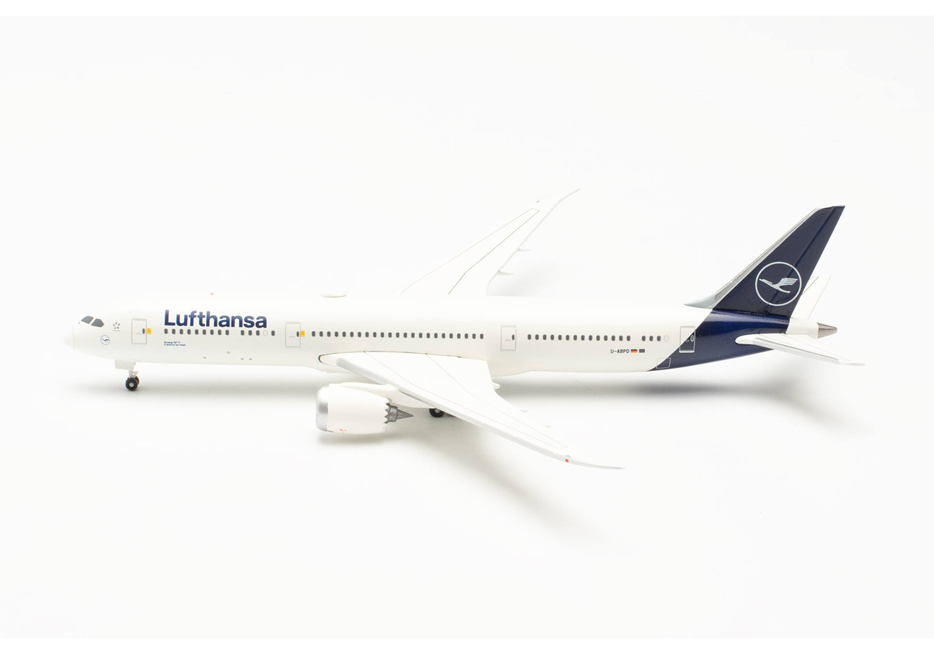 Lufthansa Boeing 787-9 Dreamliner - D-ABPD "Frankfurt"