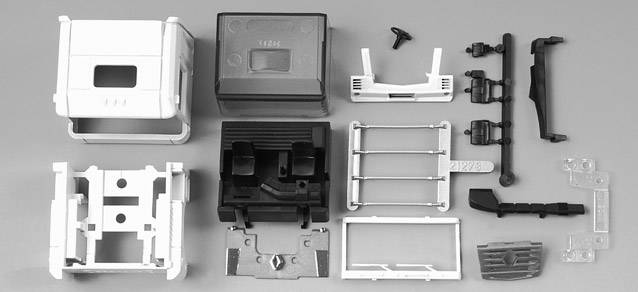 Renault Magnum '04 driver's cabin without side skirting (incl. rear-view mirror)Inhalt: 2 Stück