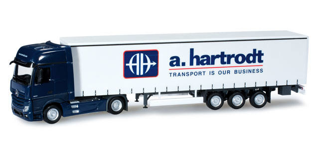 Mercedes-Benz Actros Gigaspace curtain canvas semitrailer "a.hartrodt"