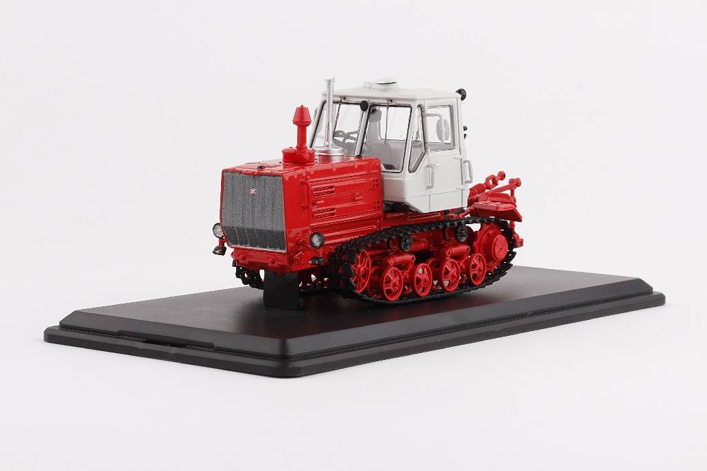 SSM: Caterpillar tractor T-150