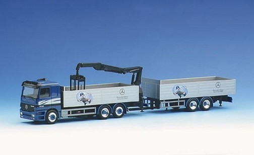 Mercedes-Benz Actros L platform trailer train with loading crane 3A/2A