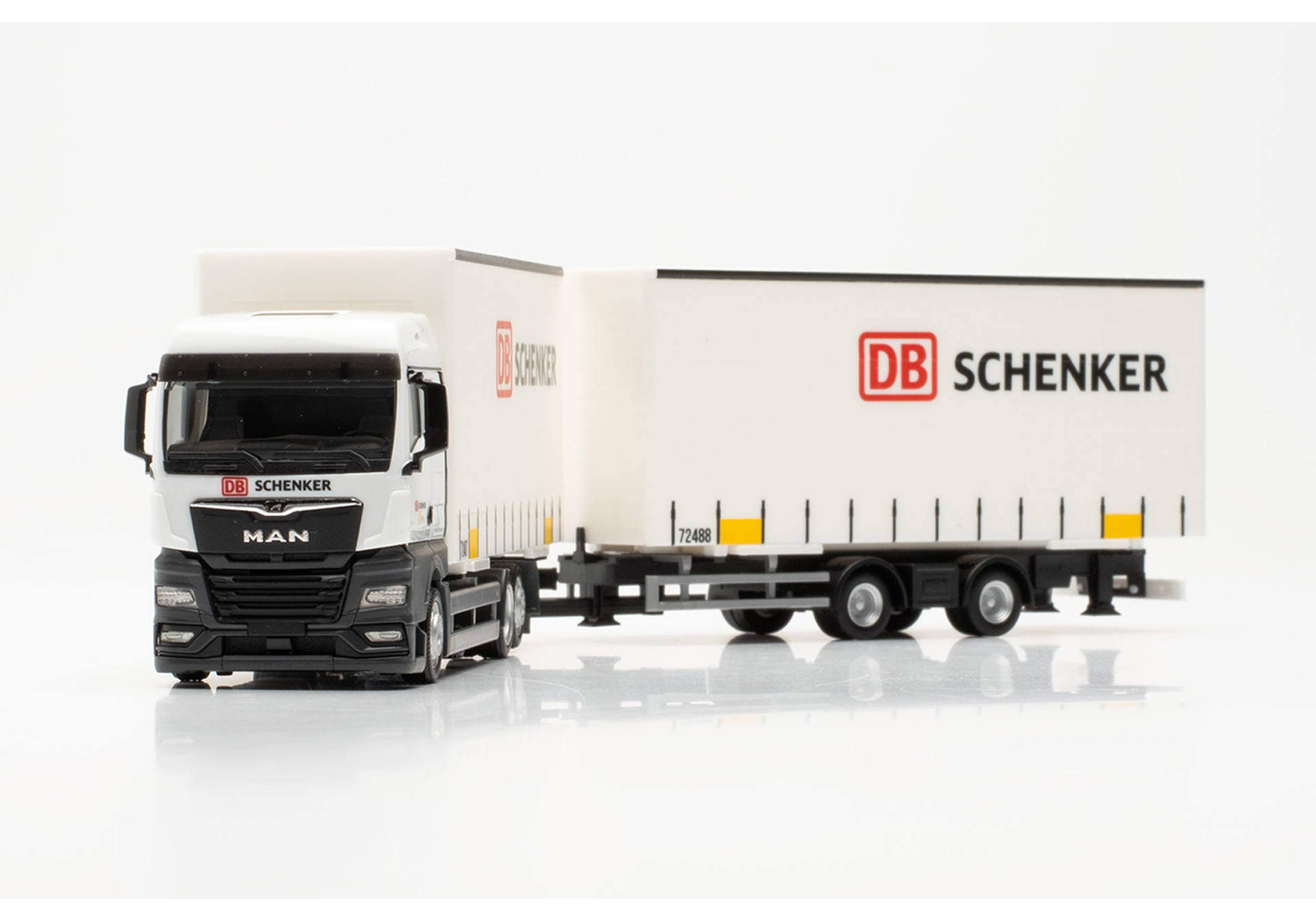 MAN TGX GM Volumen-Wechselplanen-Hängerzug „DB Schenker“