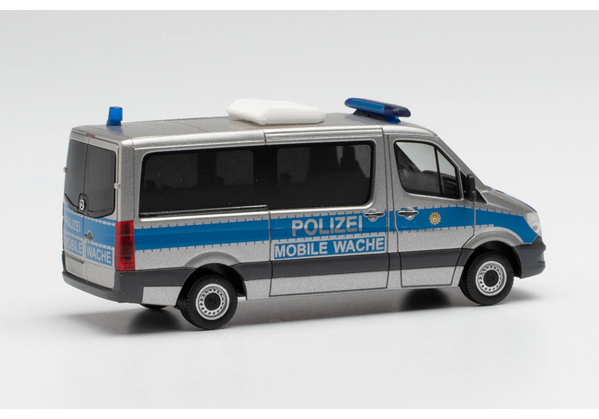 Mercedes-Benz Sprinter `13 Flachdach Bus „Polizei Berlin / Mobile Wache“