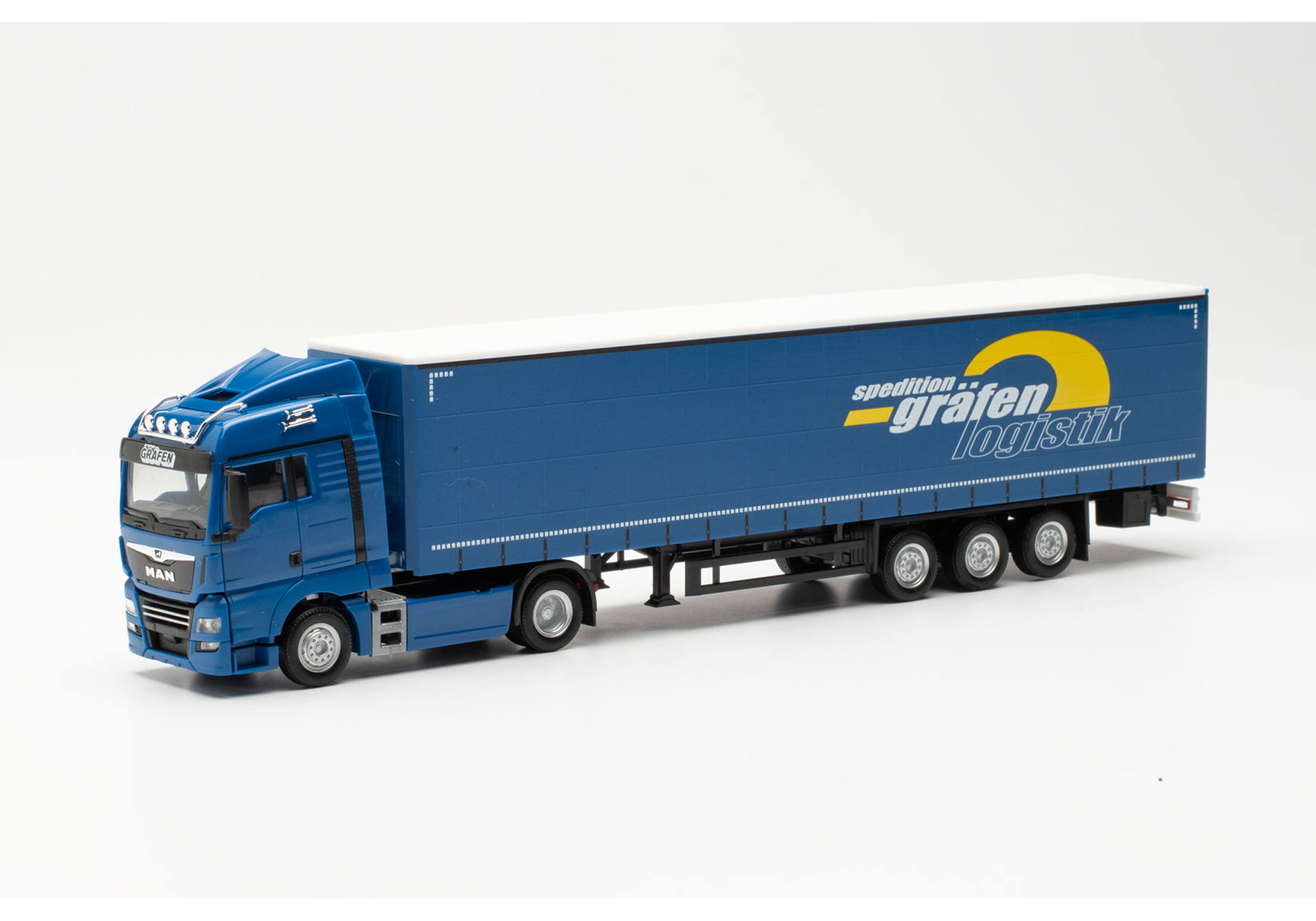 MAN TGX XLX curtain canvas semitrailer truck Gräfen
