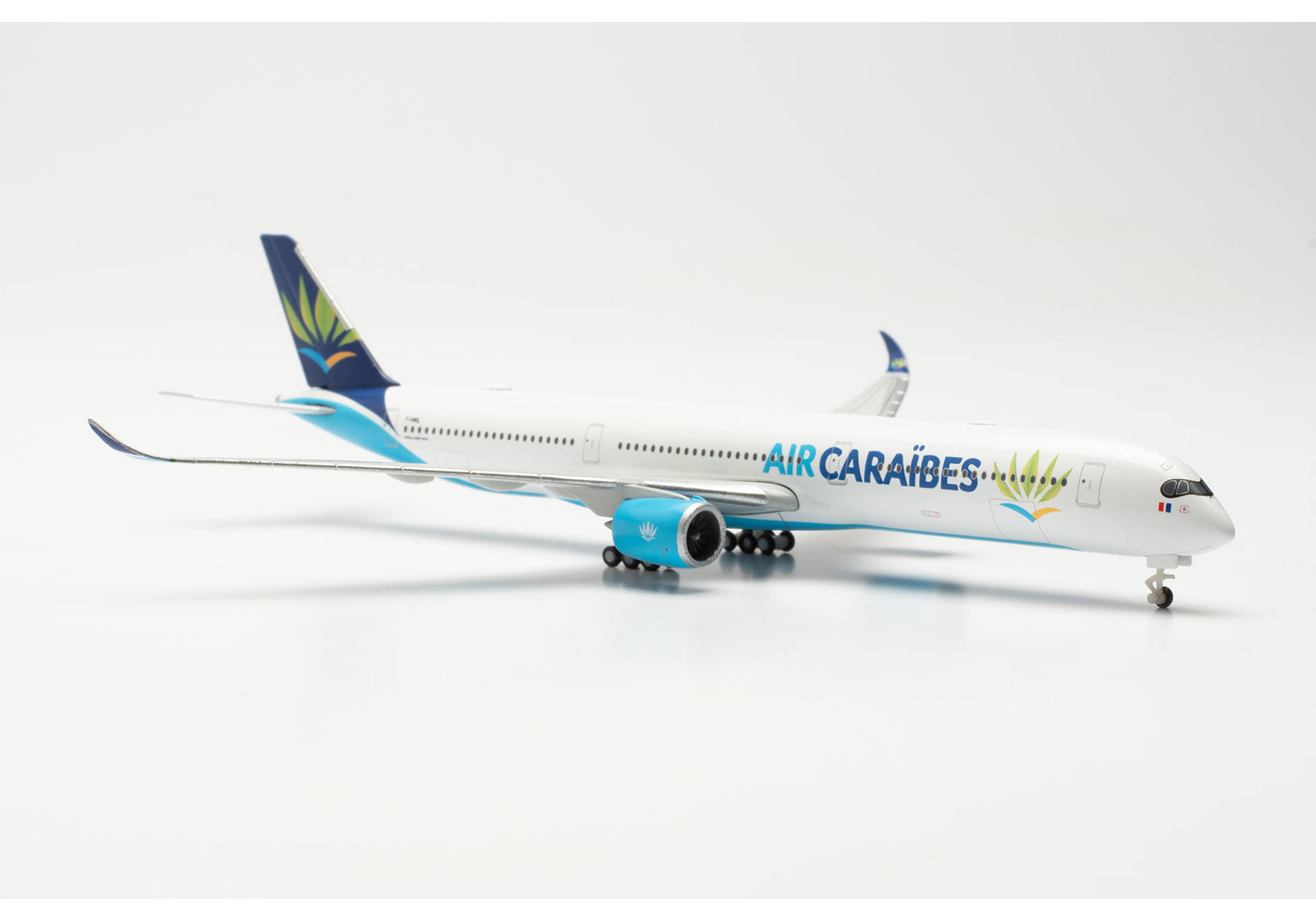 Air Caraïbes Airbus A350-1000 - F-HMIL