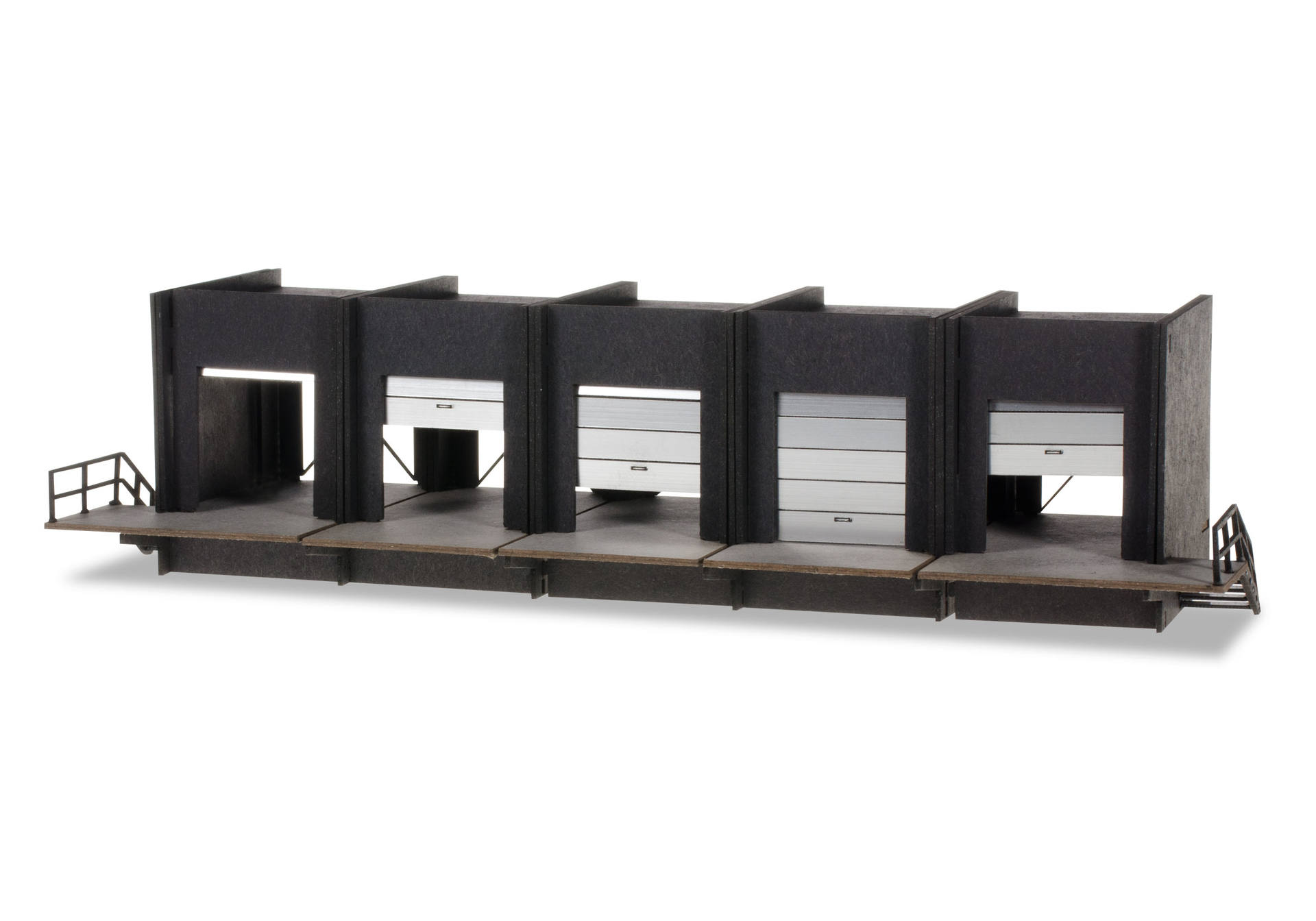 Building fronts of a forwarder building "Loading dock" (five gates)