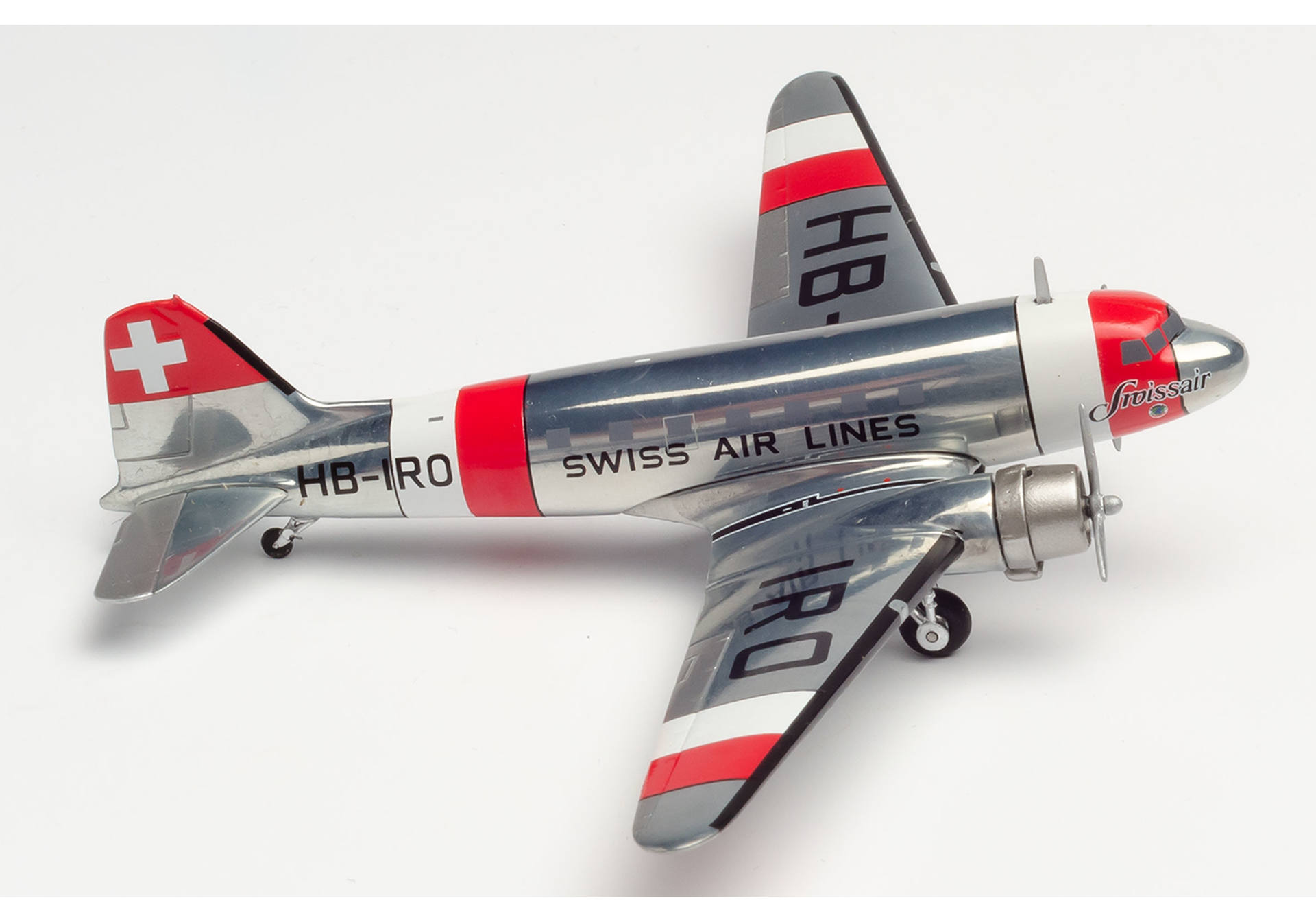 Swissair Douglas DC-3 - neutrality color scheme