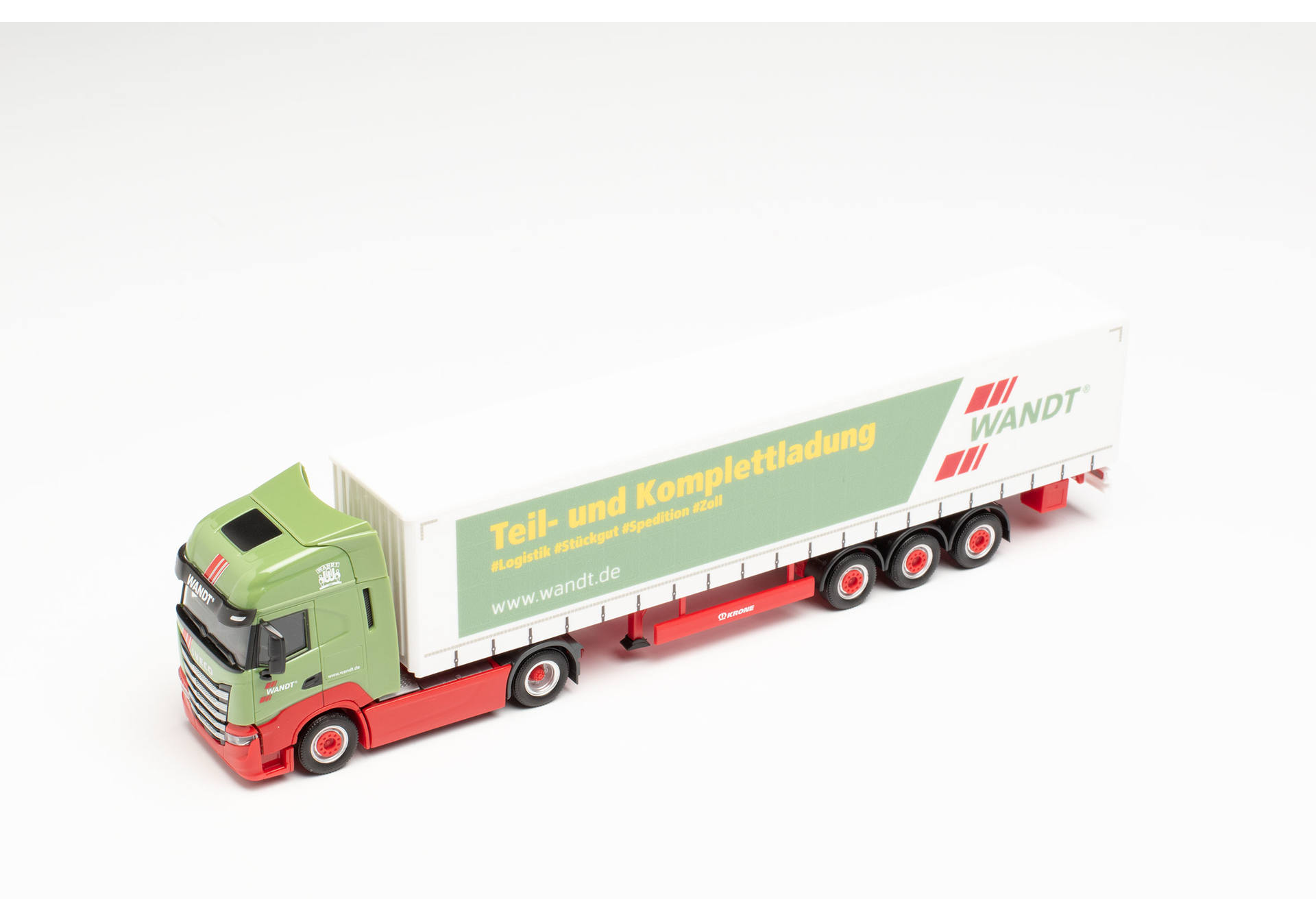 Iveco S-Way Gardinenplanen-Sattelzug „Wandt"
