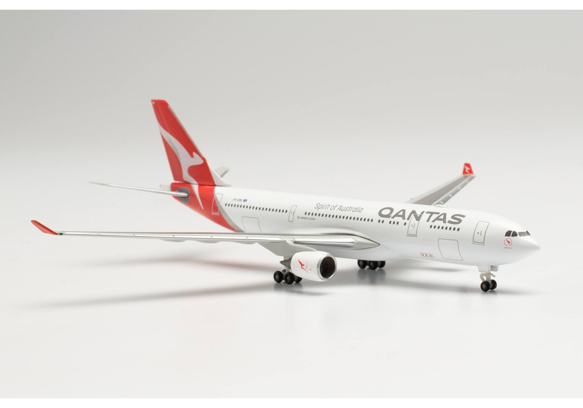 Qantas Airbus A330-200 – VH-EBO “Kimberley”