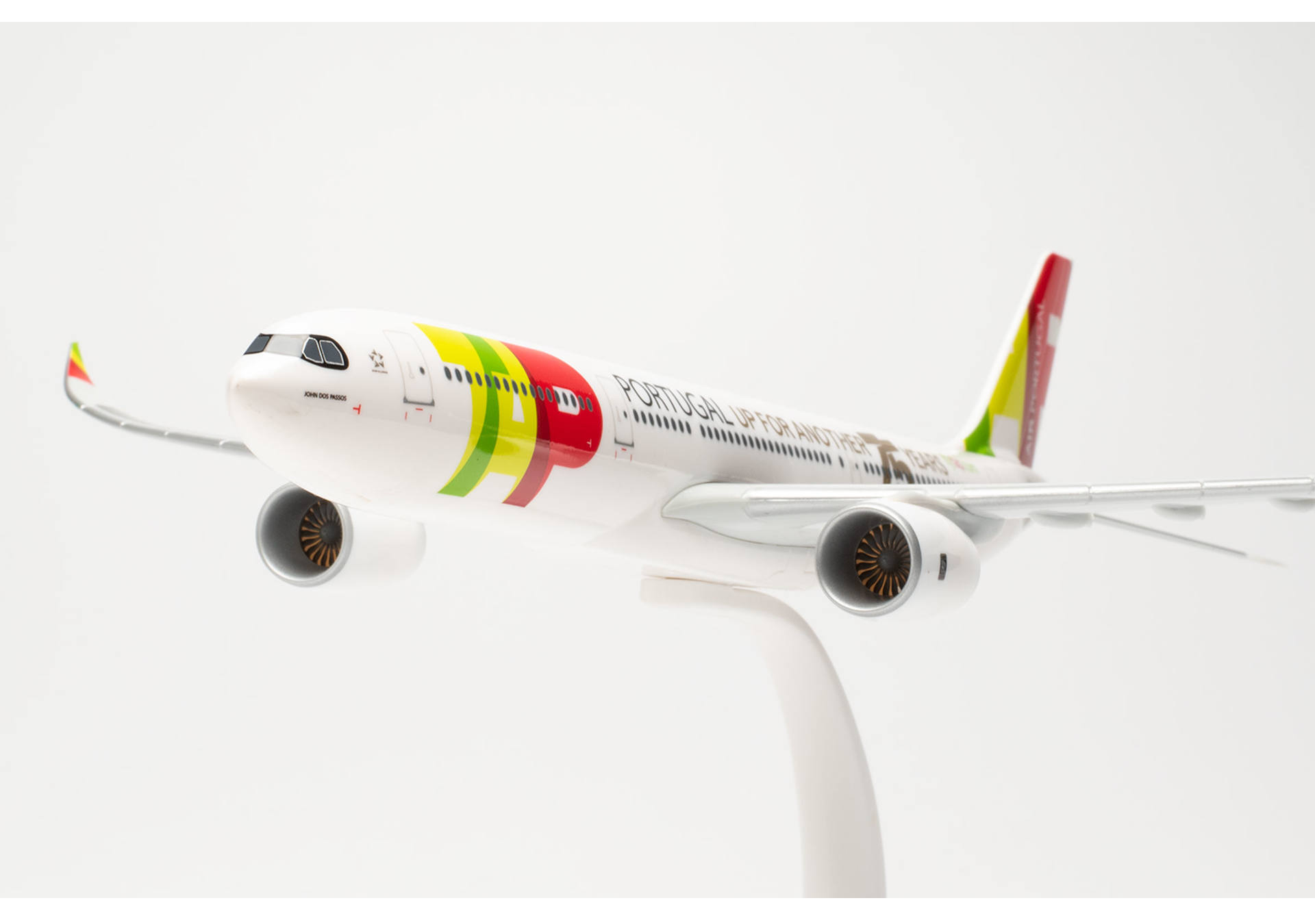 TAP Air Portugal Airbus A330-900neo “75 Years” – CS-TUD