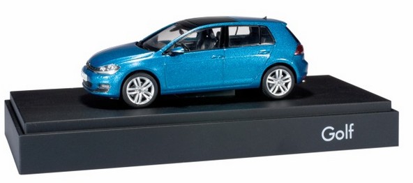 VW Golf 7 4-door