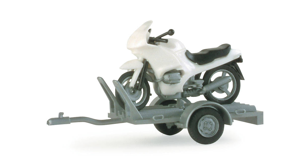 Autoanhänger m. Motorrad BMW110 RS m. Vollverkleidung