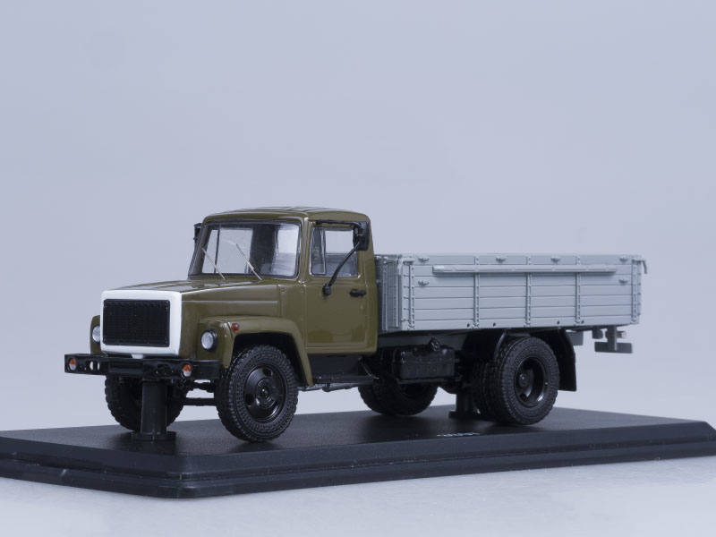 SSM: GAZ-3307 flatbed truck